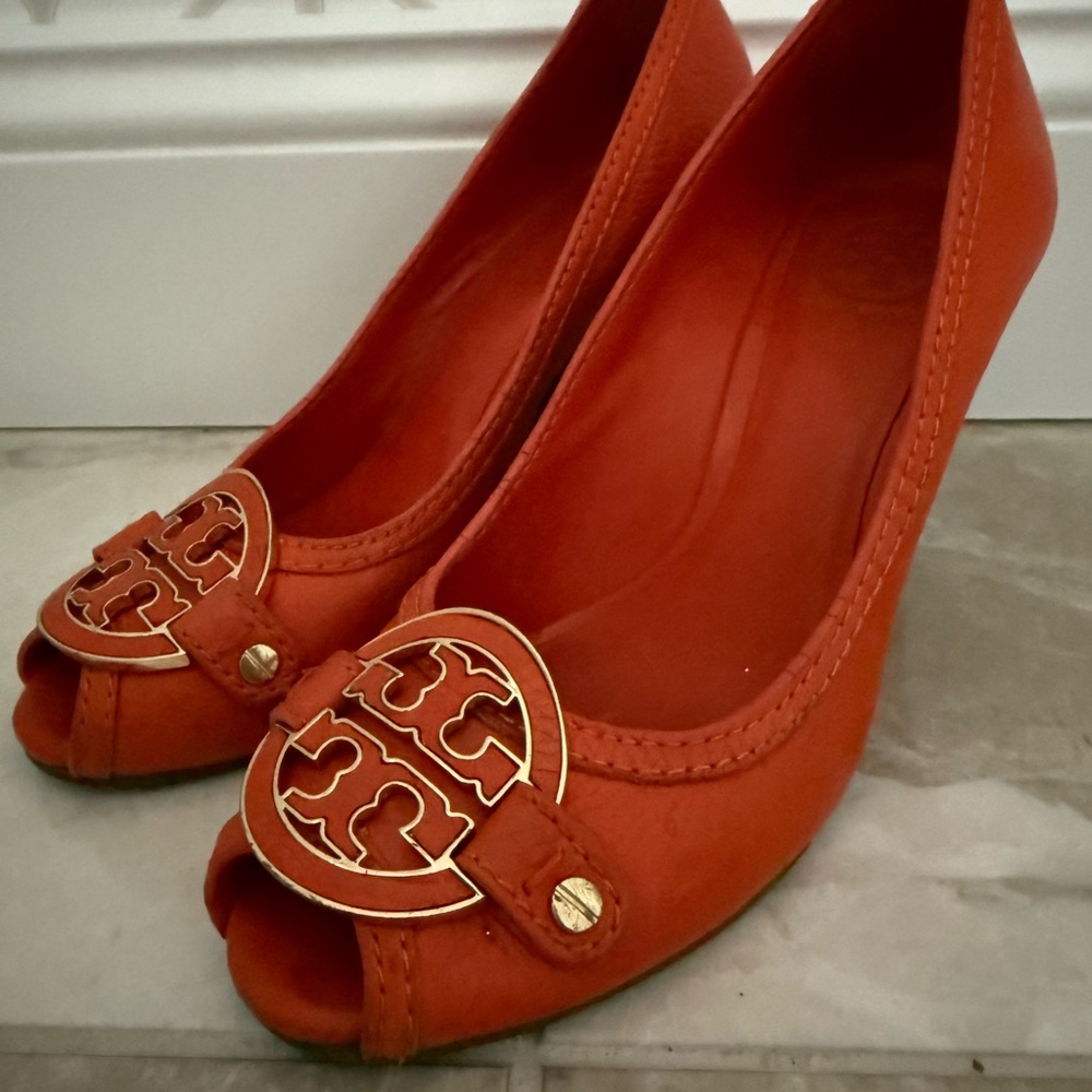 Tory Burch Orange Peep-Toe Heels